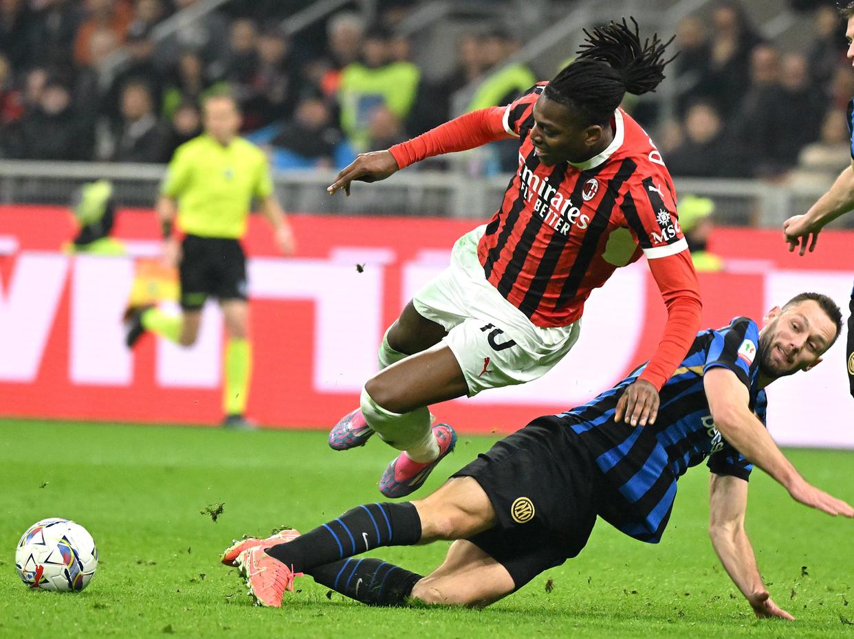 从他第一次 从他第一次