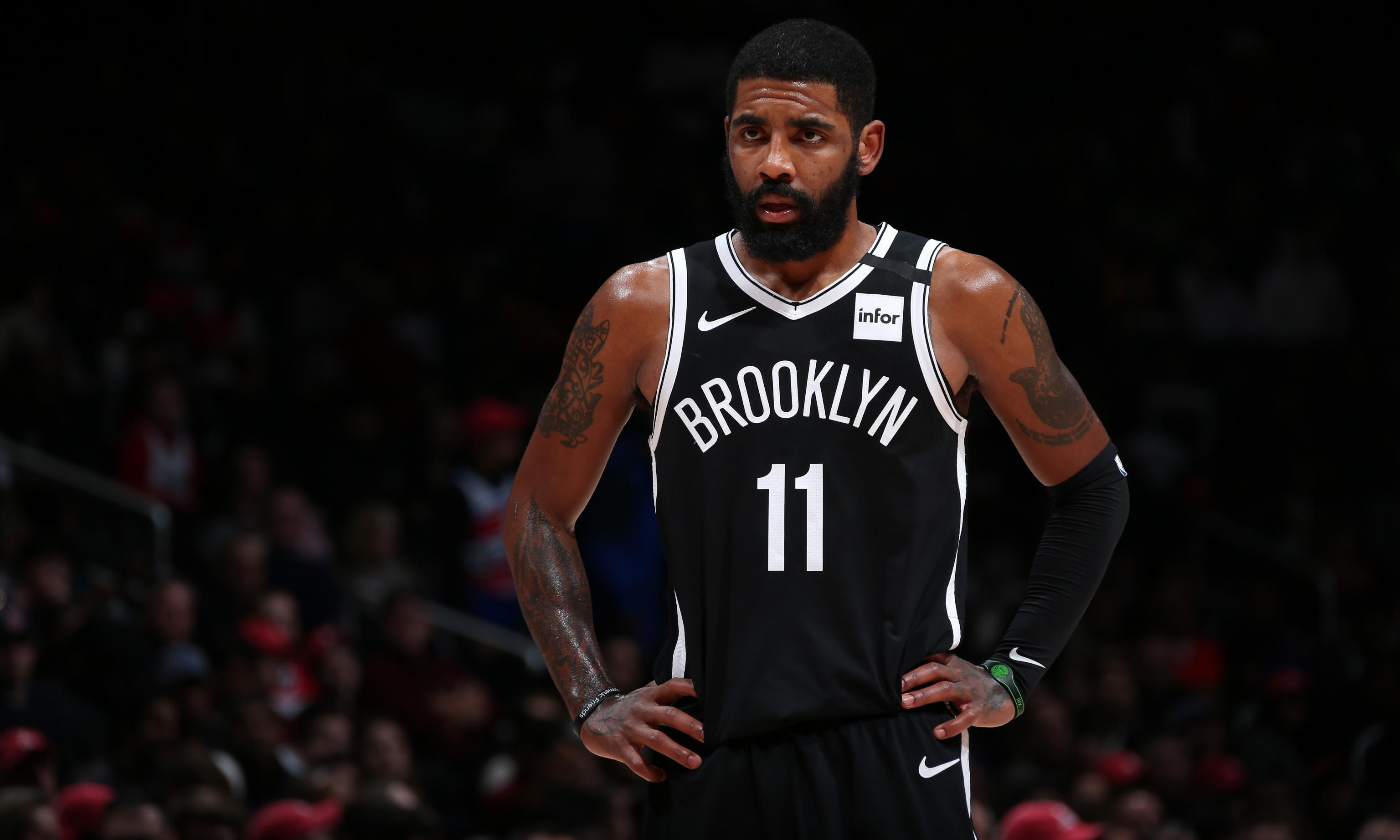 进行沟通交 进行沟通交