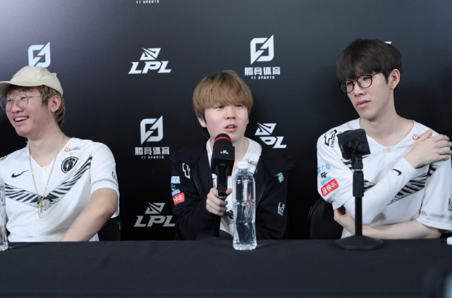 的底气来自 的底气来自